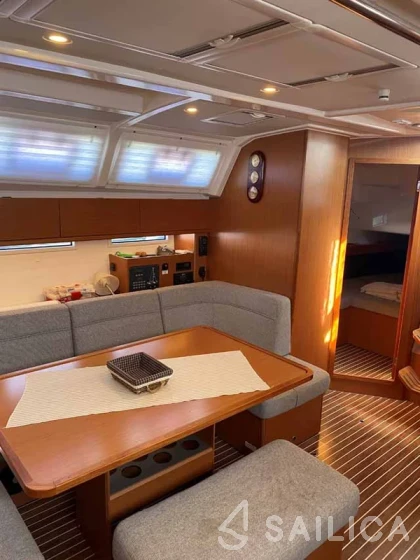 Bavaria 46 Cruiser - Yacht Charter Sailica