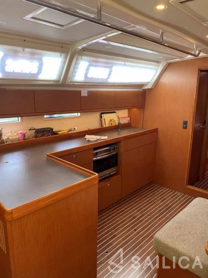 Bavaria 46 Cruiser - Yacht Charter Sailica