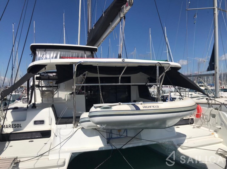 Lagoon 42 - Yacht Charter Sailica