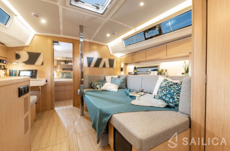 Bavaria C42 - Yacht Charter Sailica