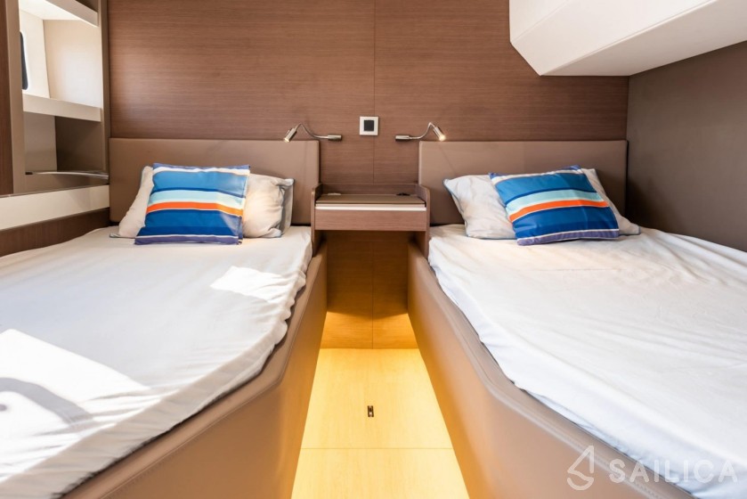 Bali 5.4. - Yacht Charter Sailica
