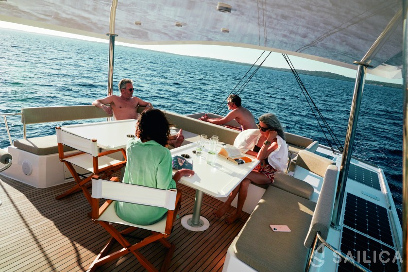 Bali 5.4. - Yacht Charter Sailica