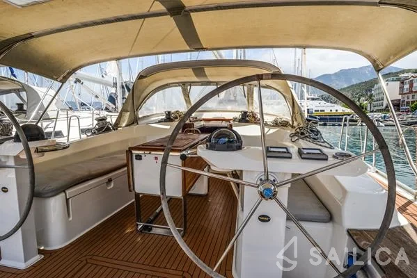 Bavaria 45 Cruiser - Yacht Charter Sailica