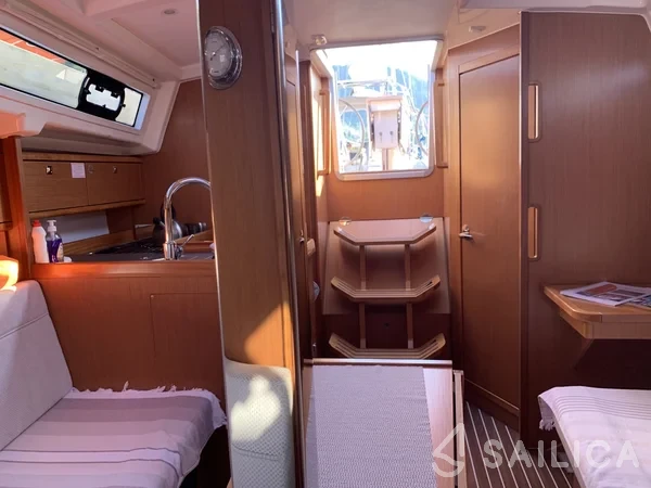 Bavaria 34 Cruiser - Yacht Charter Sailica