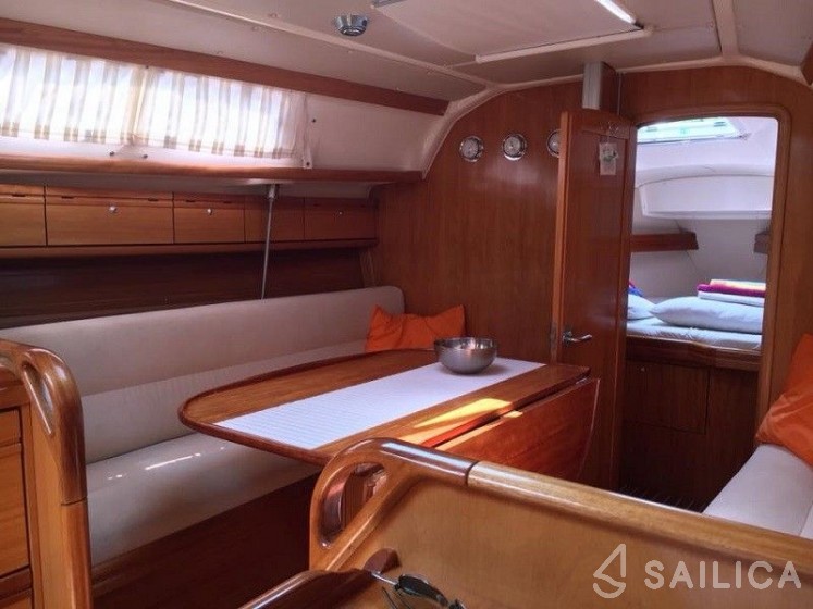 Bavaria 34 Cruiser - Yacht Charter Sailica