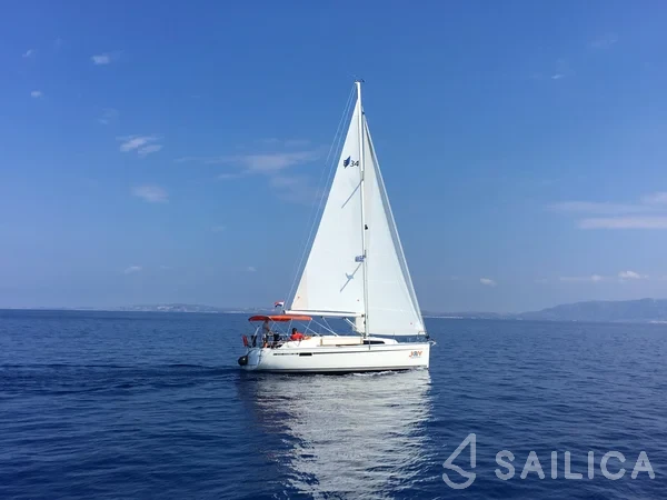 Bavaria 34 Cruiser - Yacht Charter Sailica