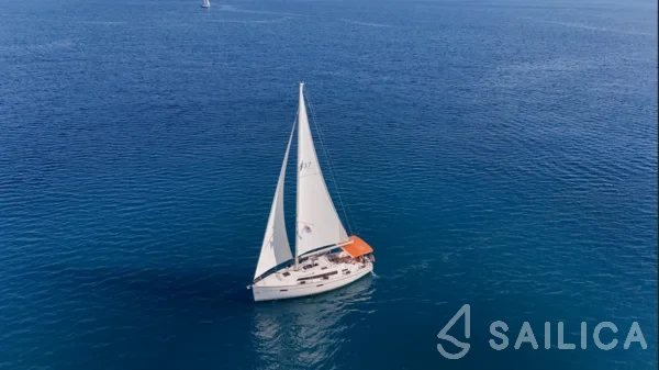 Bavaria 37 Cruiser - Yacht Charter Sailica