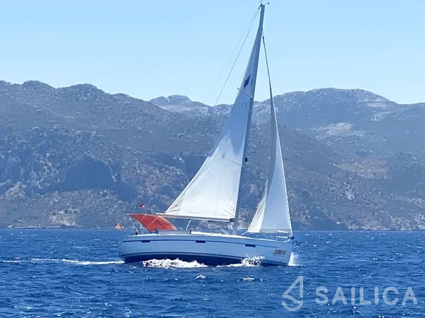 Bavaria 37 Cruiser - Yacht Charter Sailica