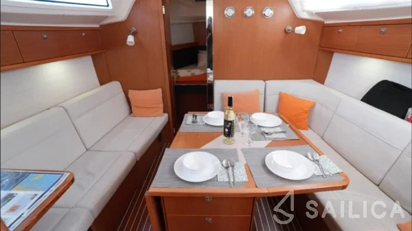 Bavaria 37 Cruiser - Yacht Charter Sailica