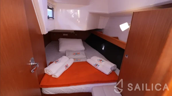 Bavaria 37 Cruiser - Yacht Charter Sailica