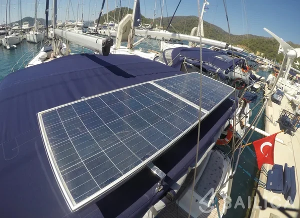 Bavaria 43 Cruiser - Yacht Charter Sailica
