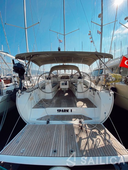 Bavaria Vision 40 - Yacht Charter Sailica