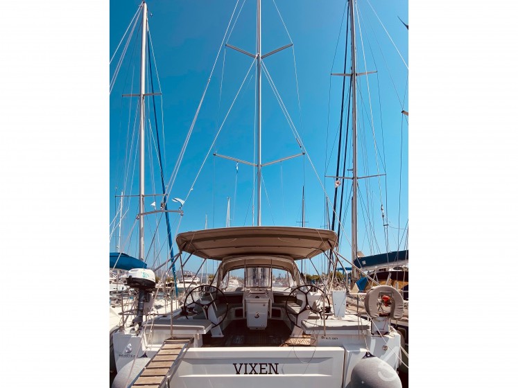 Oceanis 51.1 - Yacht Charter Sailica