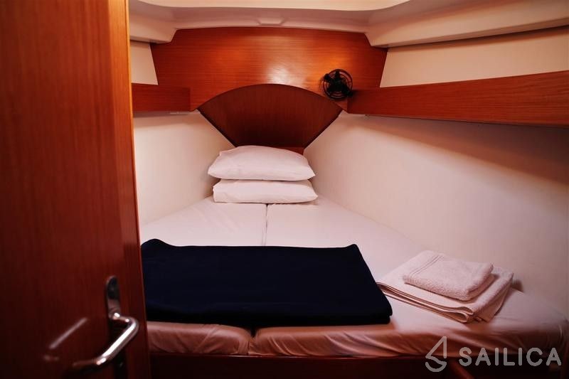 Cyclades 43.4 - Yacht Charter Sailica