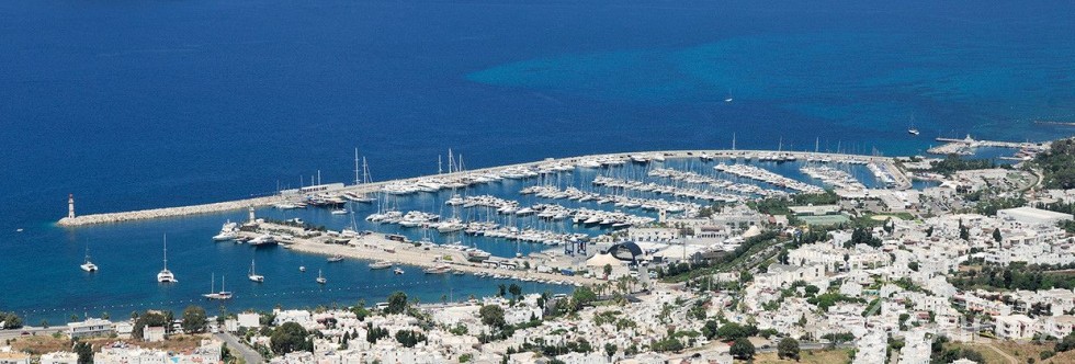 Oceanis 41.1 - Yacht Charter Sailica