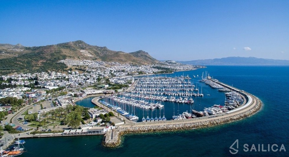 Oceanis 41.1 - Yacht Charter Sailica