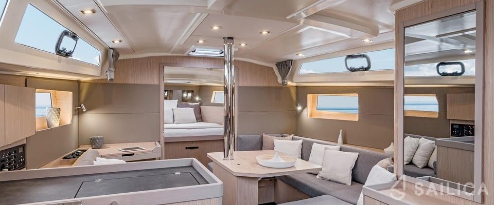 Oceanis 41.1 - Yacht Charter Sailica