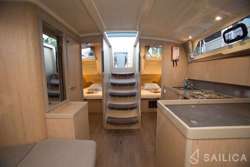 Oceanis 41.1 - Yacht Charter Sailica