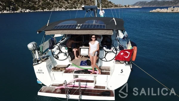 Oceanis 48 - Yacht Charter Sailica