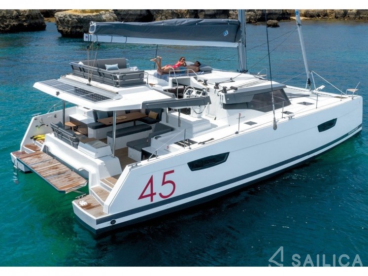 Elba 45 - Yacht Charter Sailica