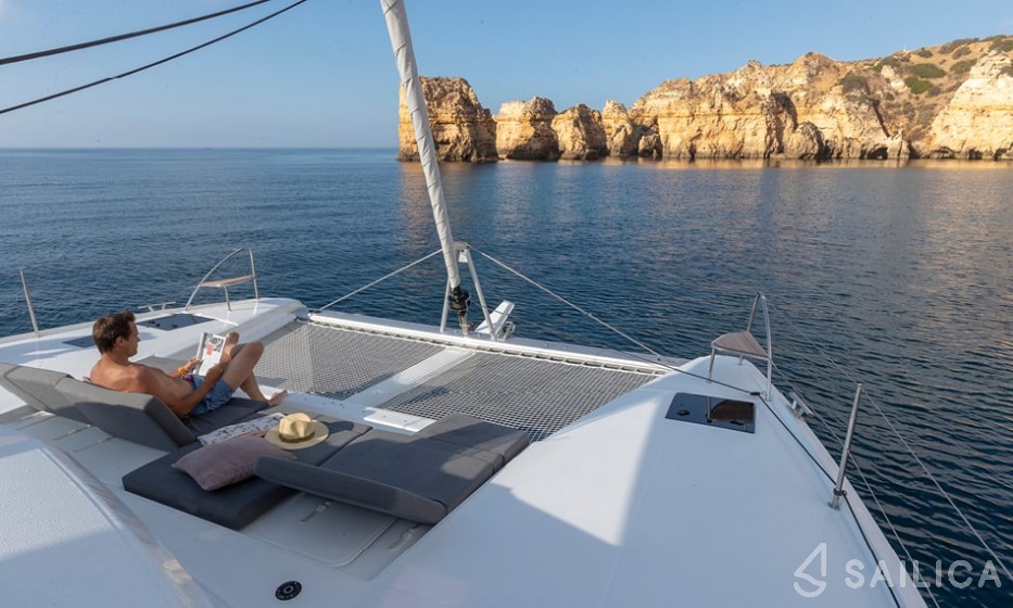 Elba 45 - Yacht Charter Sailica