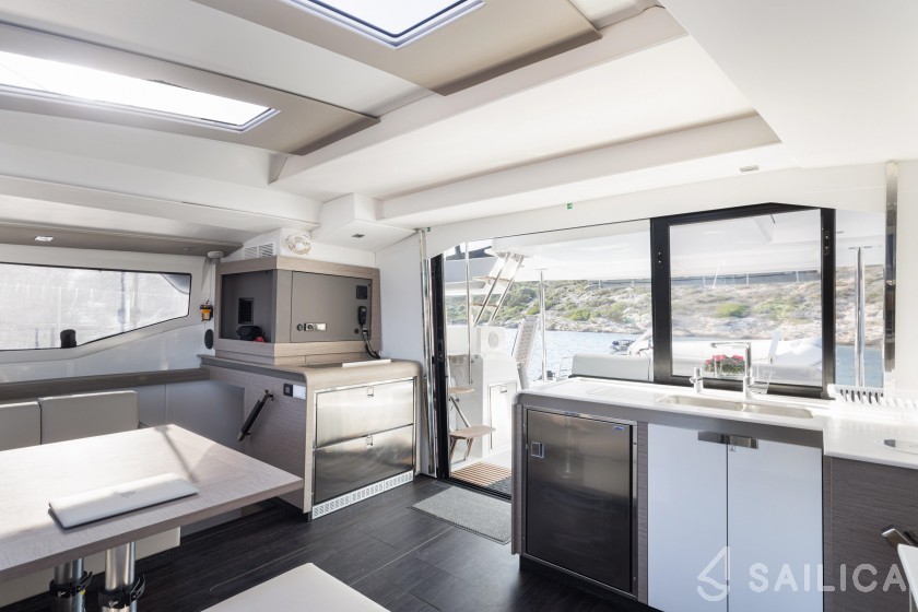 Elba 45 - Yacht Charter Sailica