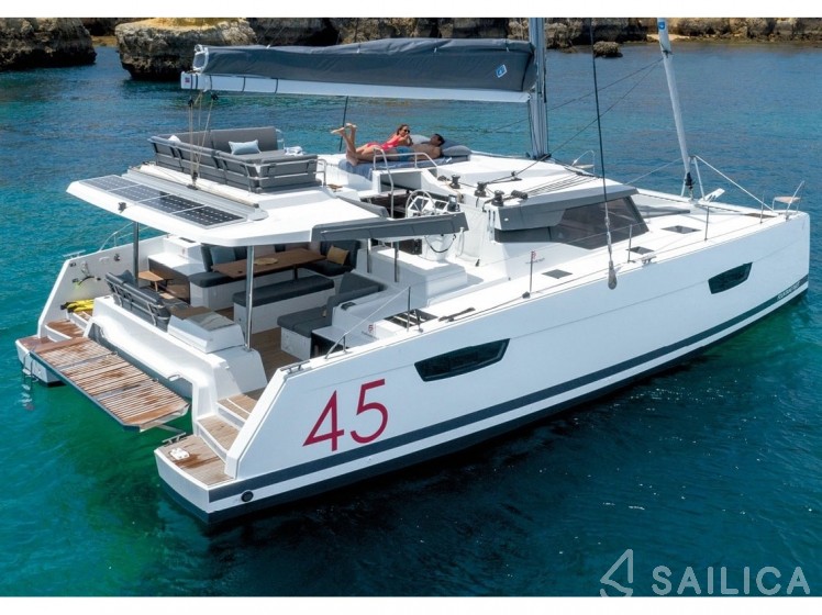 Elba 45 - Yacht Charter Sailica