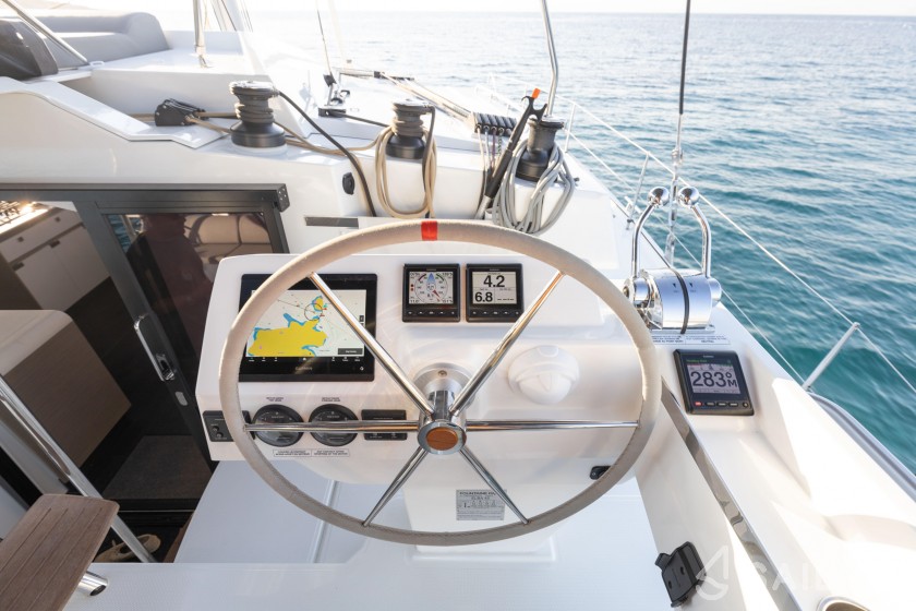 Elba 45 - Yacht Charter Sailica