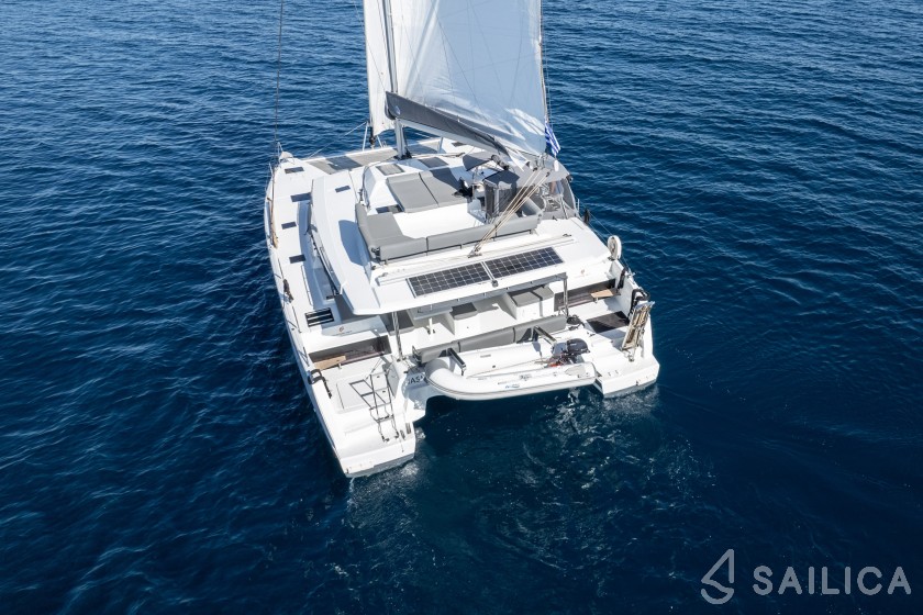 Elba 45 - Yacht Charter Sailica