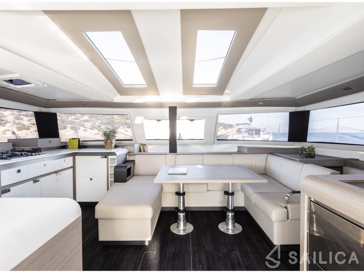 Elba 45 - Yacht Charter Sailica