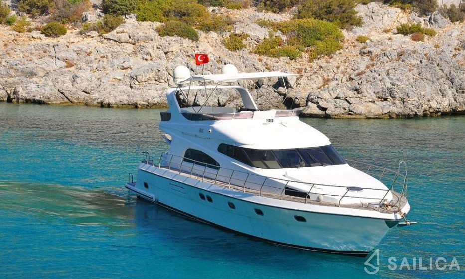 Custom Built - Yacht Charter Sailica