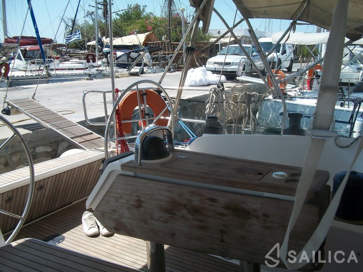 Bavaria 37 Cruiser - Yacht Charter Sailica