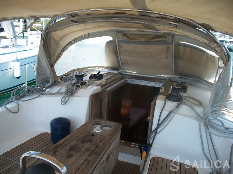 Bavaria 37 Cruiser - Yacht Charter Sailica