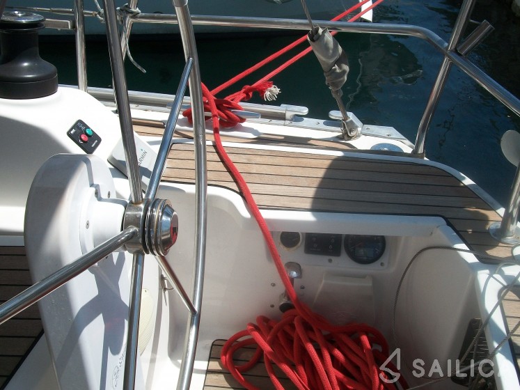 Bavaria 37 Cruiser - Yacht Charter Sailica