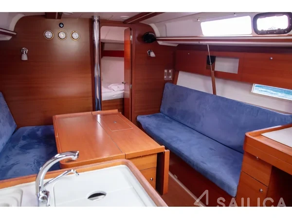 Dufour 335 GL - Yacht Charter Sailica