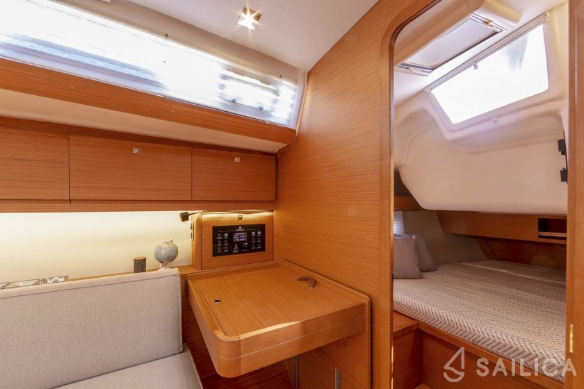 Dufour 430 - Yacht Charter Sailica