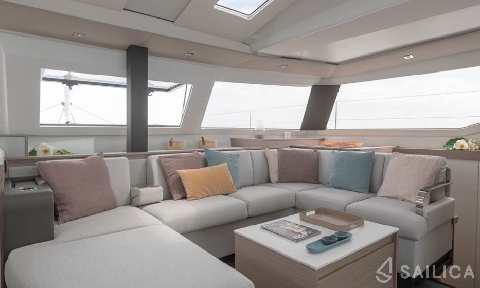Elba 45 - Yacht Charter Sailica