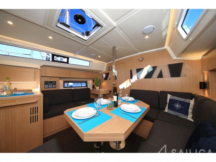 Bavaria C42 - Yacht Charter Sailica