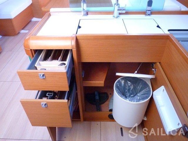 Sun Odyssey 449 - Yacht Charter Sailica