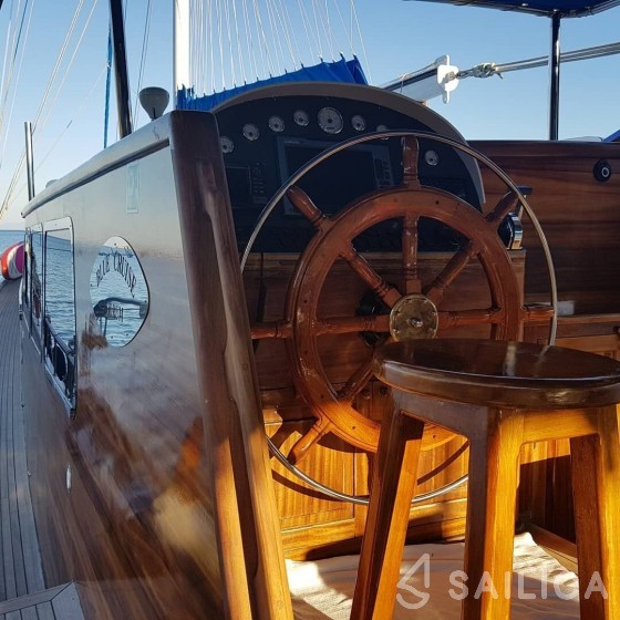 Gulet - Yacht Charter Sailica