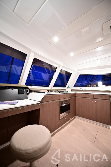 Bali Catspace - Yacht Charter Sailica
