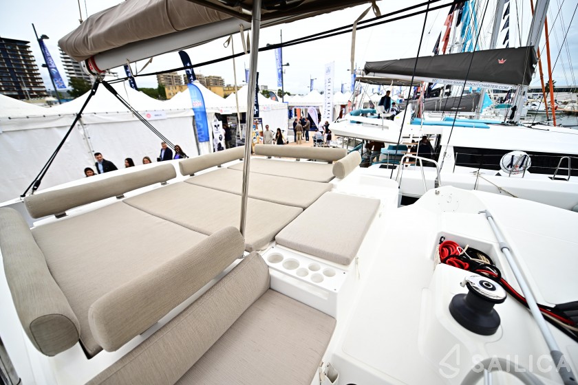 Bali Catspace - Yacht Charter Sailica