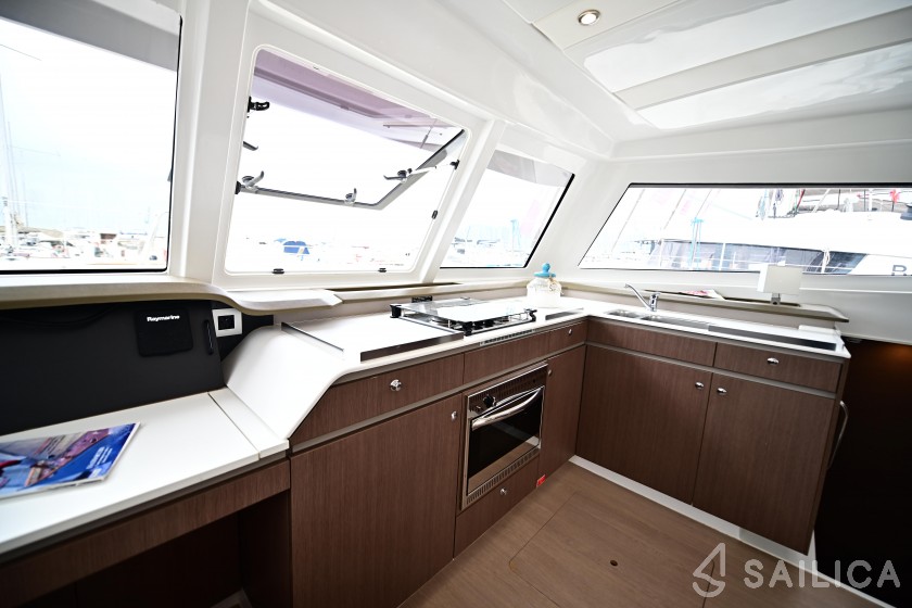 Bali Catspace - Yacht Charter Sailica