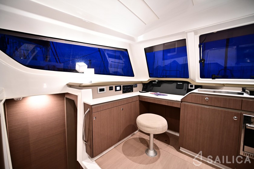 Bali Catspace - Yacht Charter Sailica