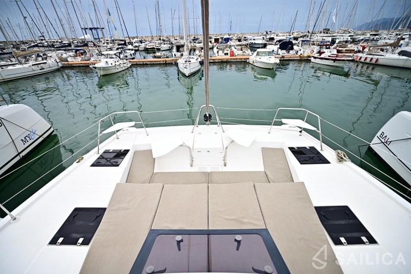 Bali Catspace - Yacht Charter Sailica