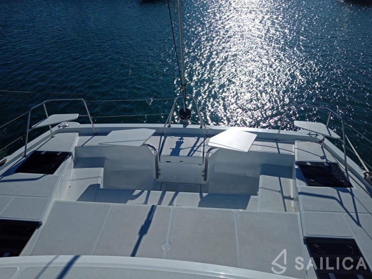 Bali Catspace - Yacht Charter Sailica