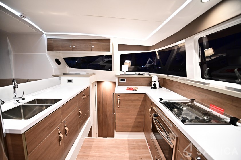 Bali Catspace - Yacht Charter Sailica