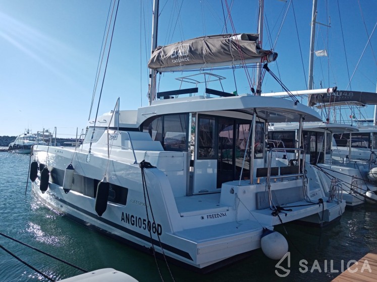 Bali Catspace - Yacht Charter Sailica