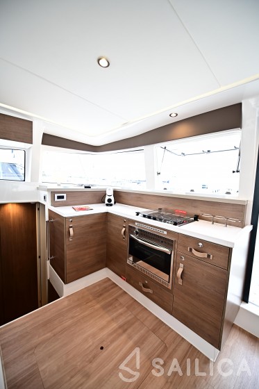 Bali Catspace - Yacht Charter Sailica