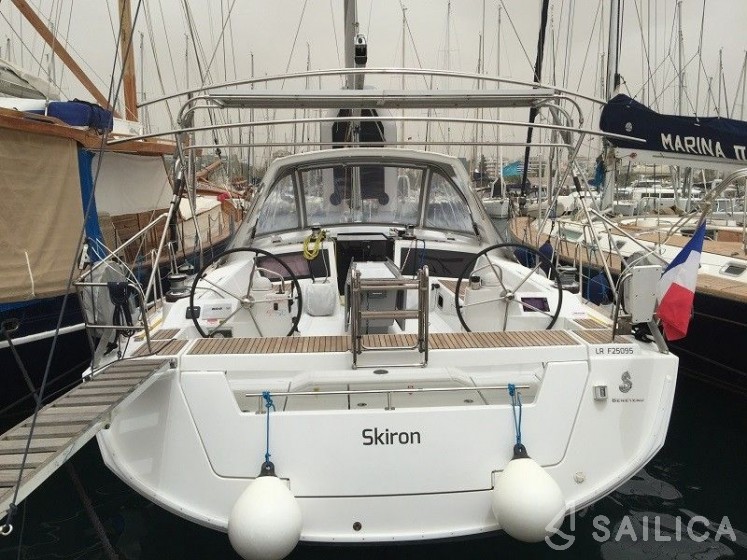 Oceanis 48 - Yacht Charter Sailica
